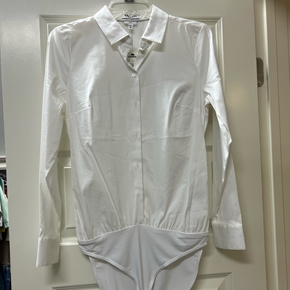 Express NWT Size M Collared bodysuit